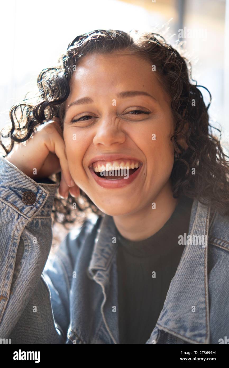 Laughing day hi-res stock photography and images - Alamy