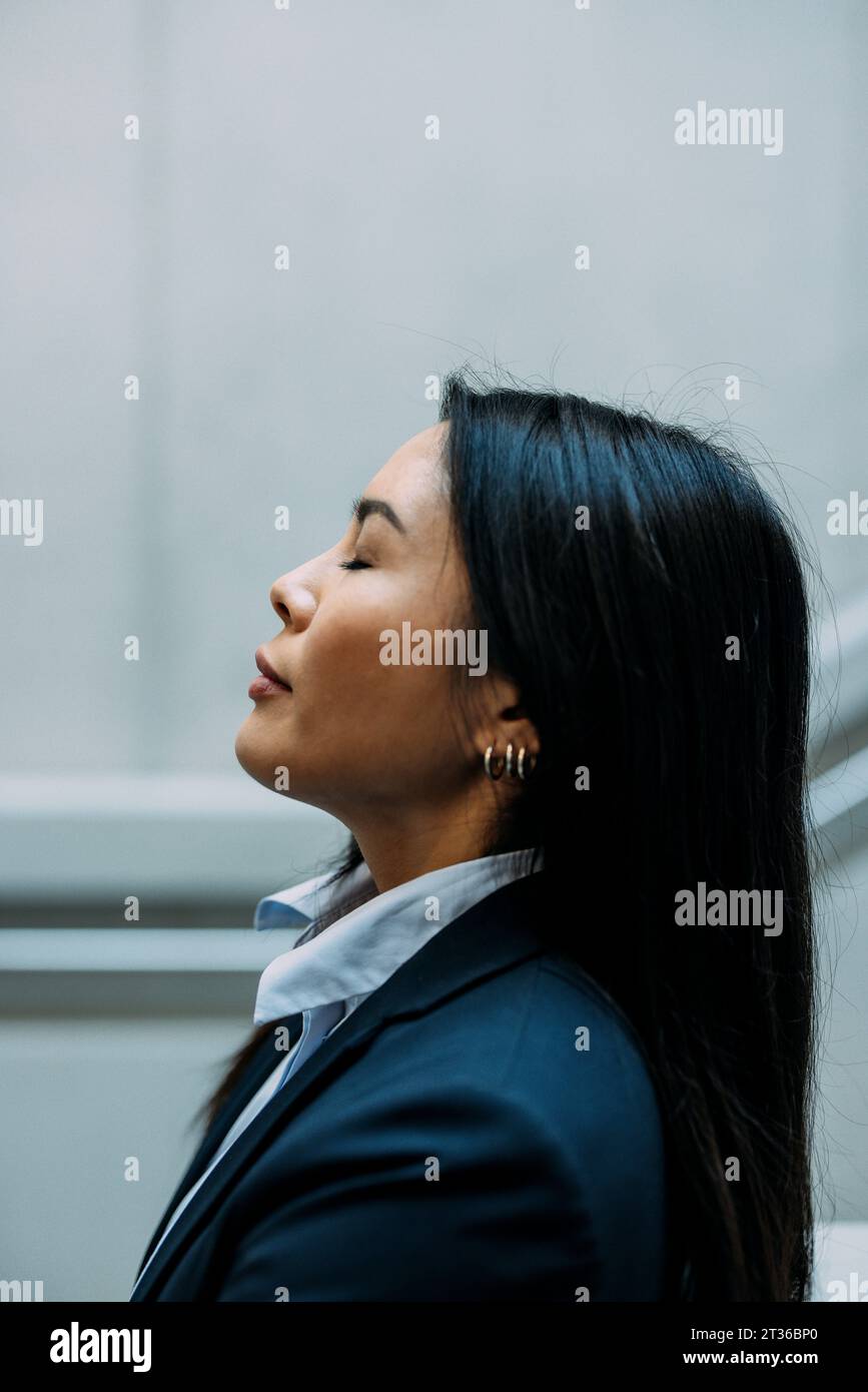 Asian female closed eyes hi-res stock photography and images - Alamy