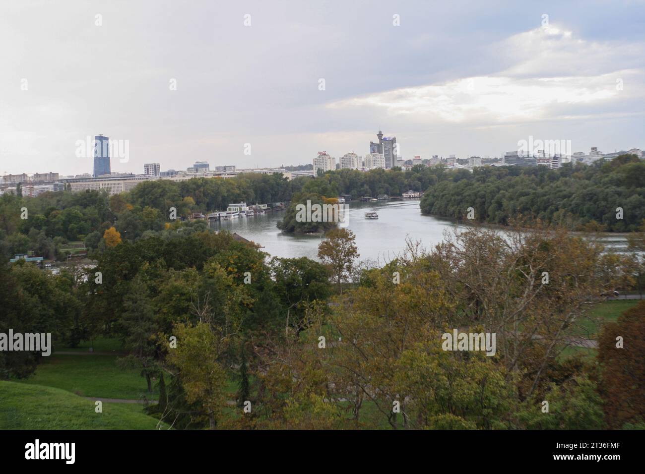 Two rivers town hi-res stock photography and images - Alamy