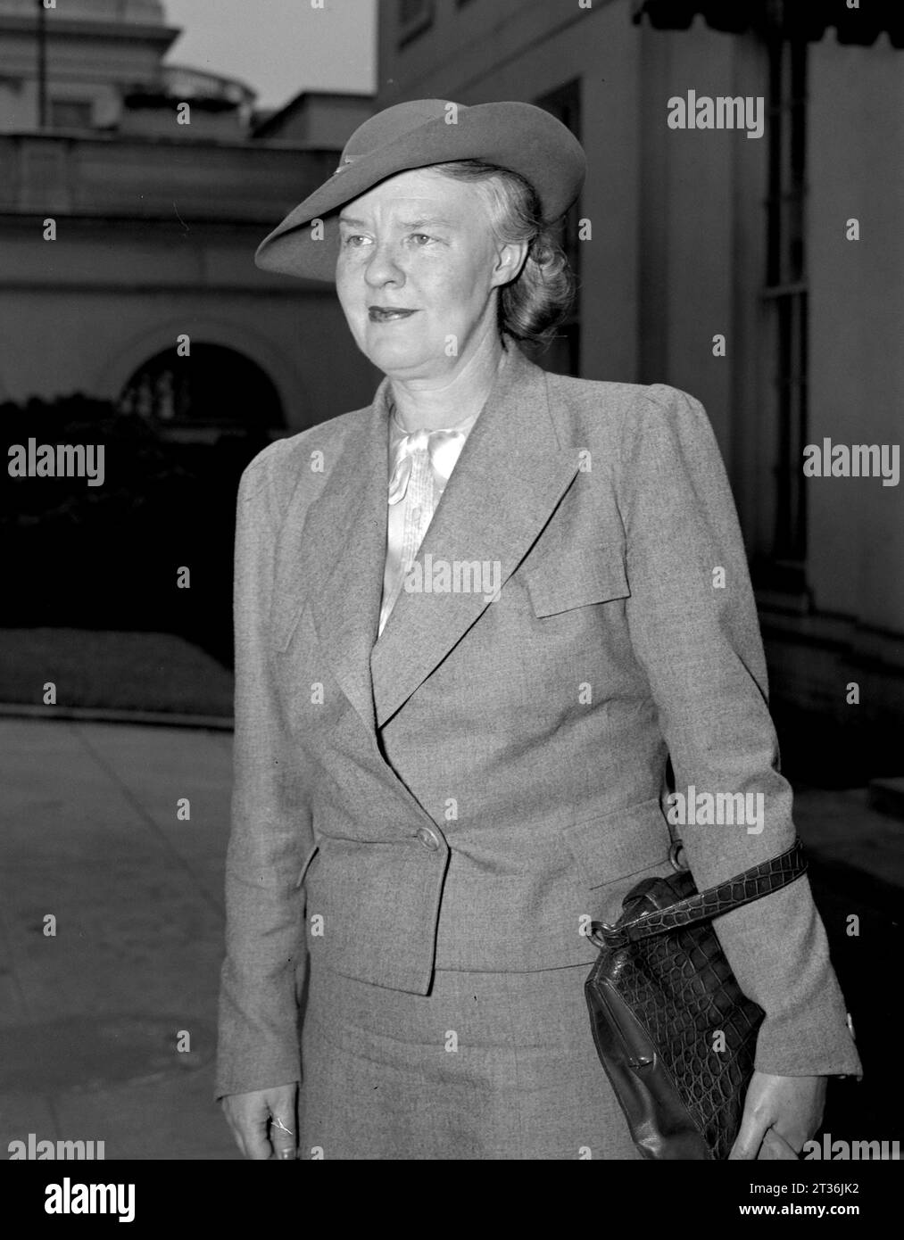 Dorothy Thompson. Portrait of the American journalist and broadcaster, Dorothy Celene Thompson (1893-1961) outside the White House in May 1940, photo by Harris and Ewing. Stock Photo