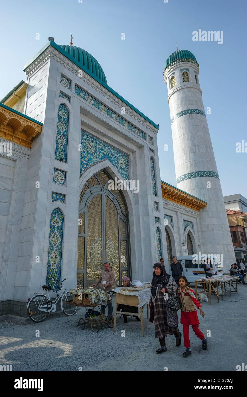 Margilan, Uzbekistan - October 20, 2023: Views of the Khonakha Mosque in Margilan, Uzbekistan. Stock Photo