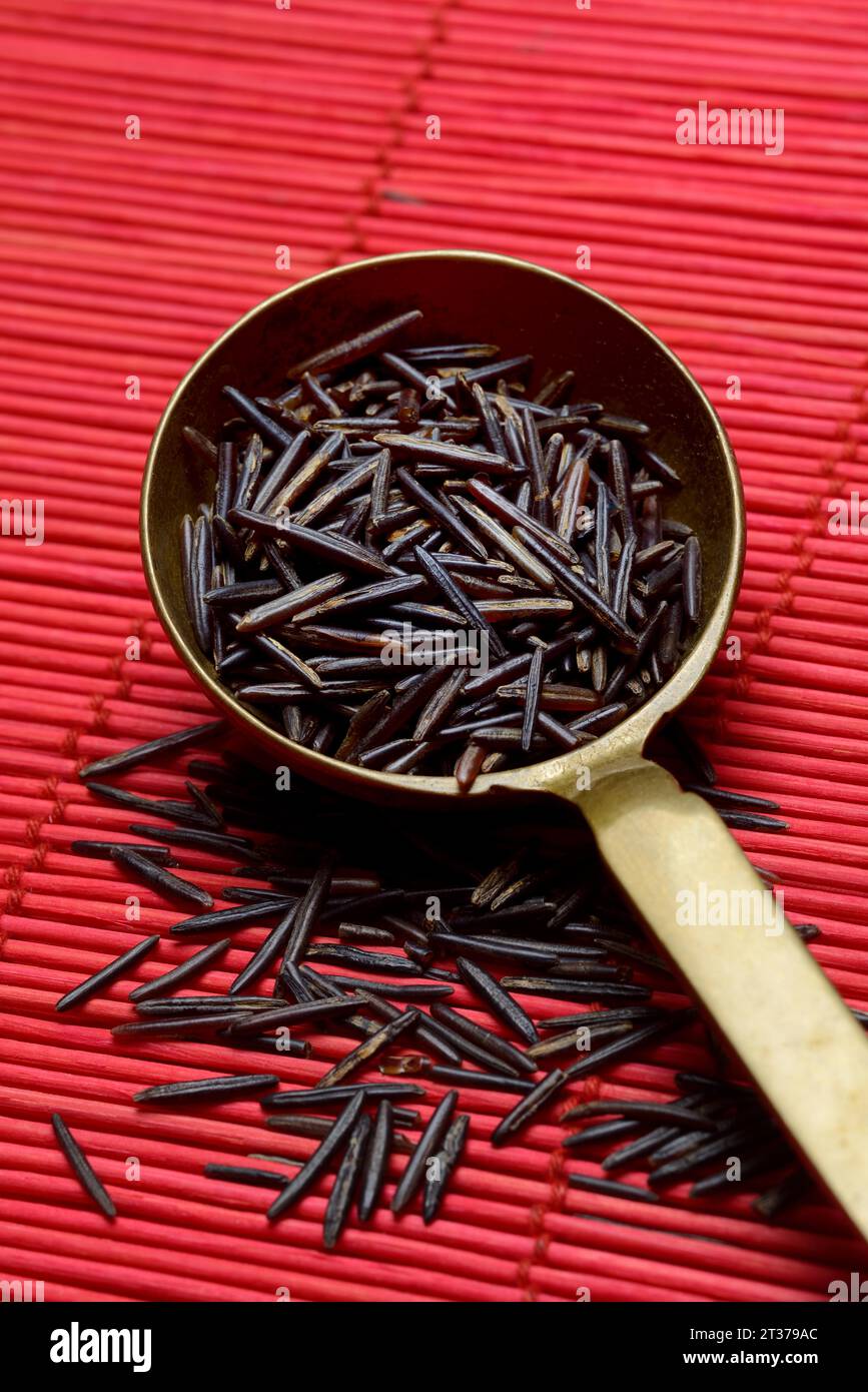 Eat black rice hi-res stock photography and images - Alamy