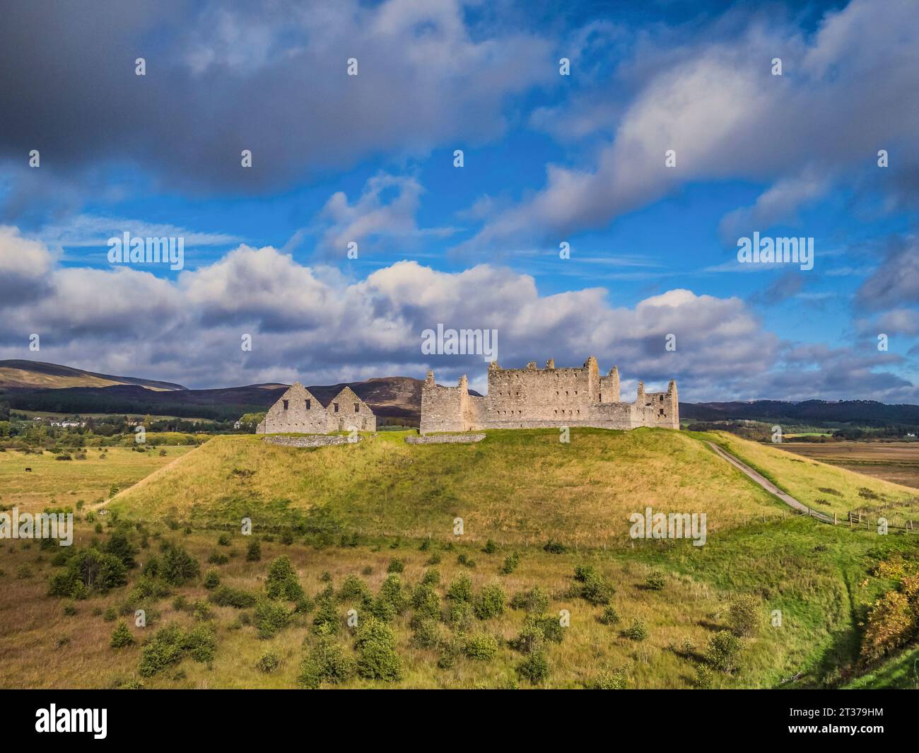 The image is of the ruins of Ruthven Military Barracks. Built in 1721, to police the Highlands