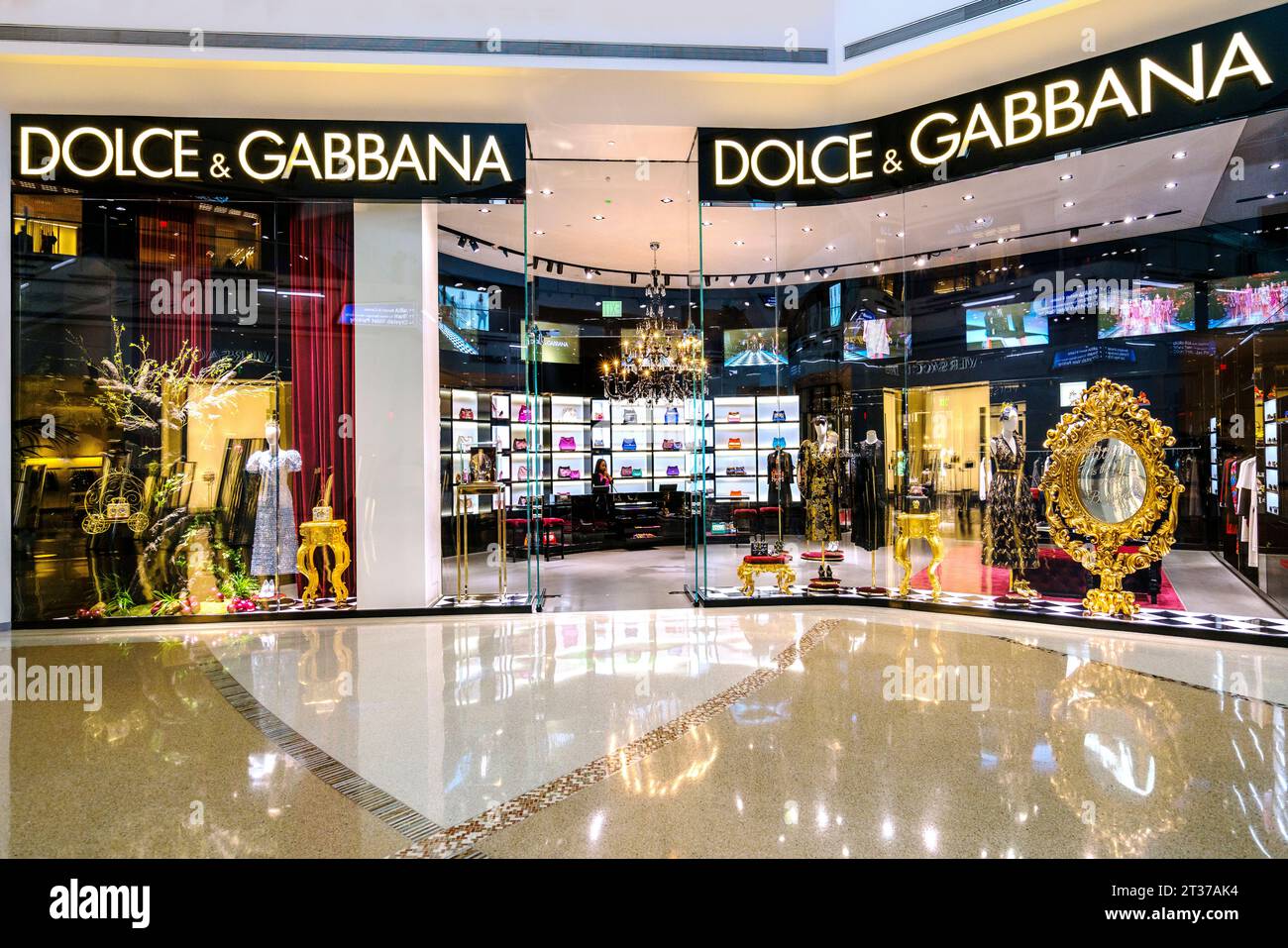 crystals-shopping-mall-city-center-las-vegas-strip-las-vegas-paradise