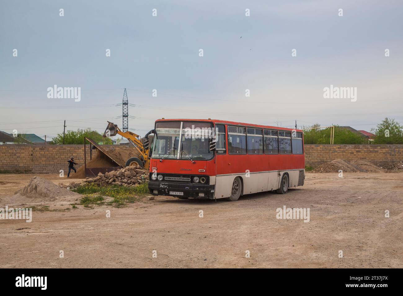 File:Ikarus 256 50 1977.jpg - Wikimedia Commons