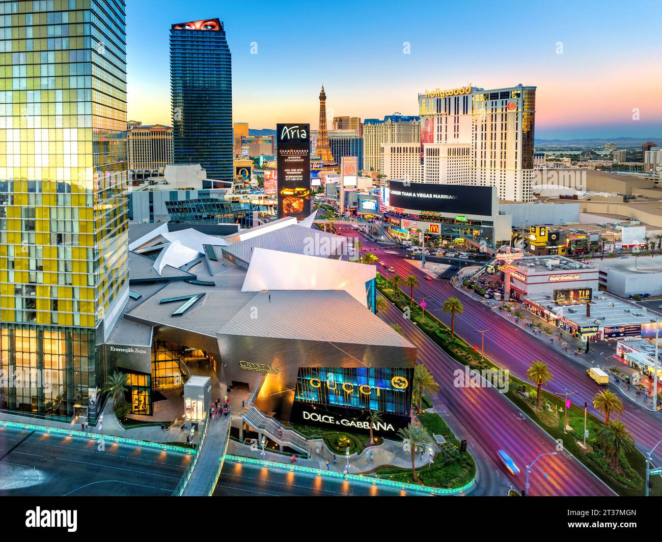 vegas-city-view-crystals-shopping-mall-city-center-las-vegas-strip