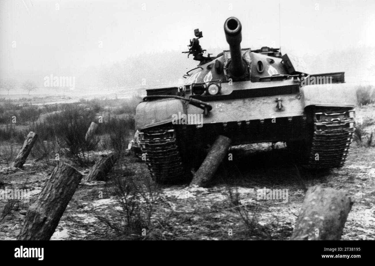 RUSSIAN TANK POLAND T62 MAIN BATTLE TANK SILESIAN ARMY TRAINING GROUND