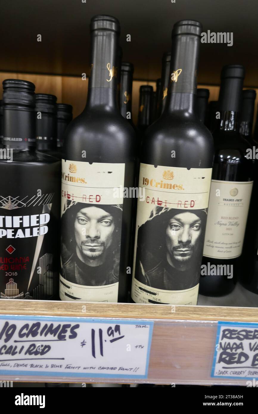 Los Angeles California USA 23rd October 2023 No Crimes Snoop Dogg Los angeles california usa 23rd october 2023 no crimes snoop dogg