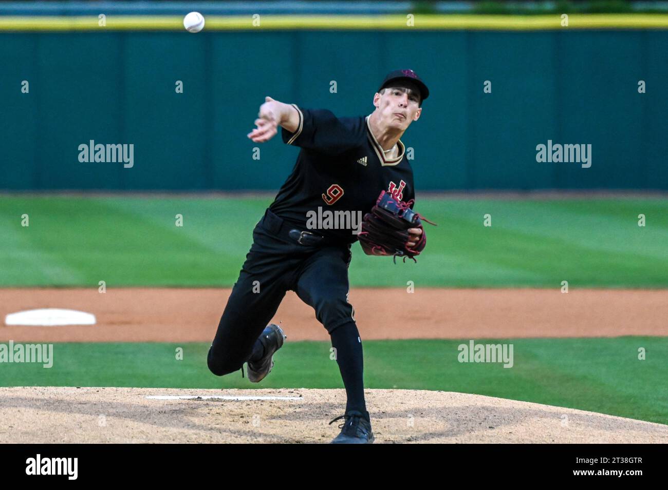 JSerra Lions righthand pitcher Benjamin Reimers (9) pitches during the CIF Southern Section
