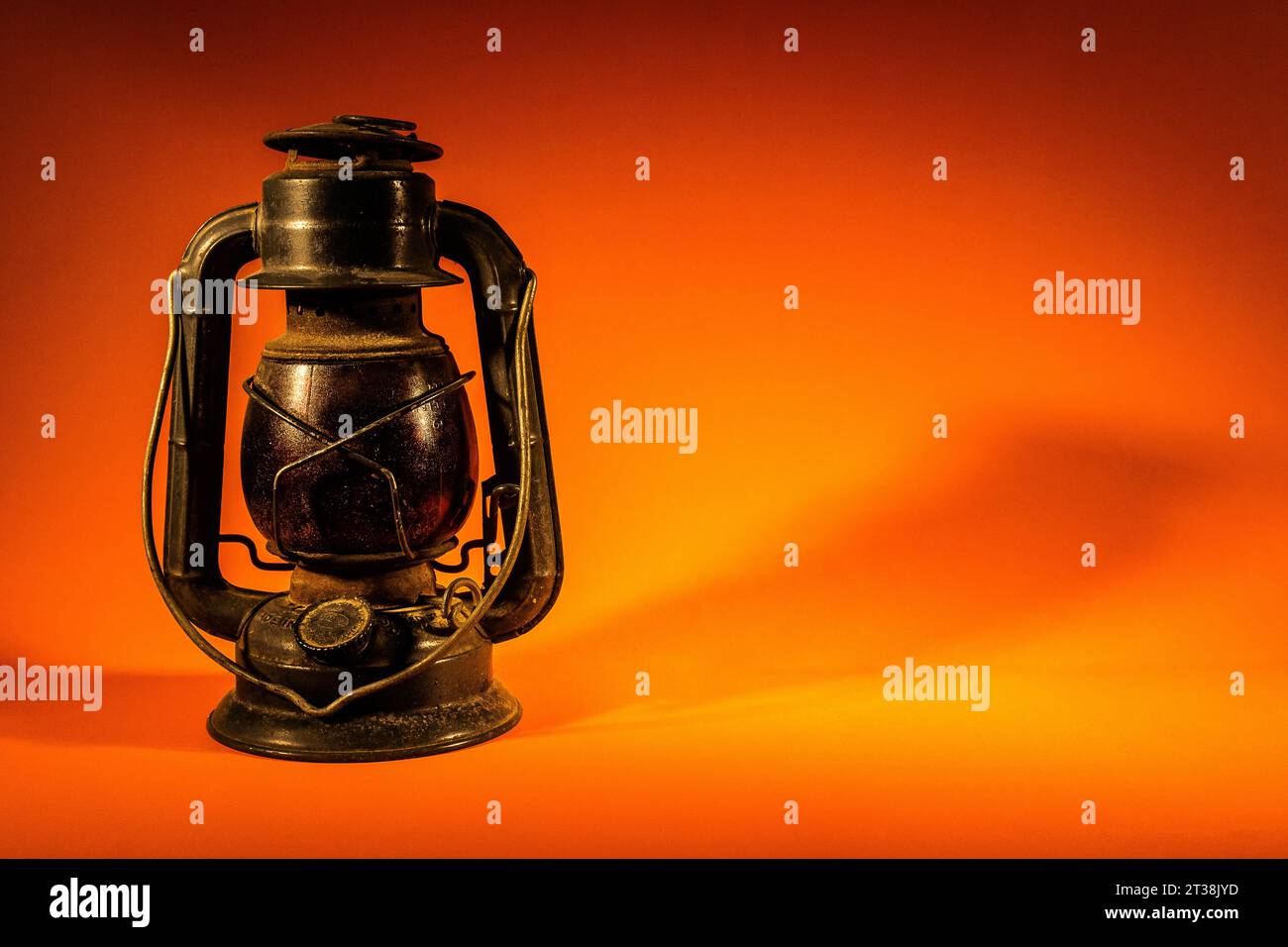 Plancha antigua vintage hi-res stock photography and images - Alamy