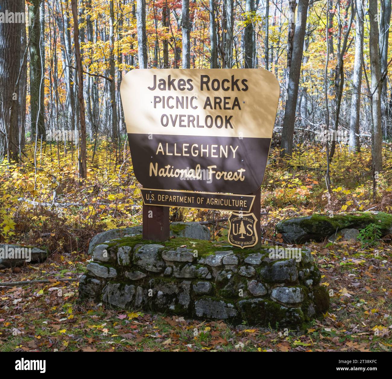 Jakes Rocks Pa Pennsylvania outdoor attractions hi-res stock photography and images ...