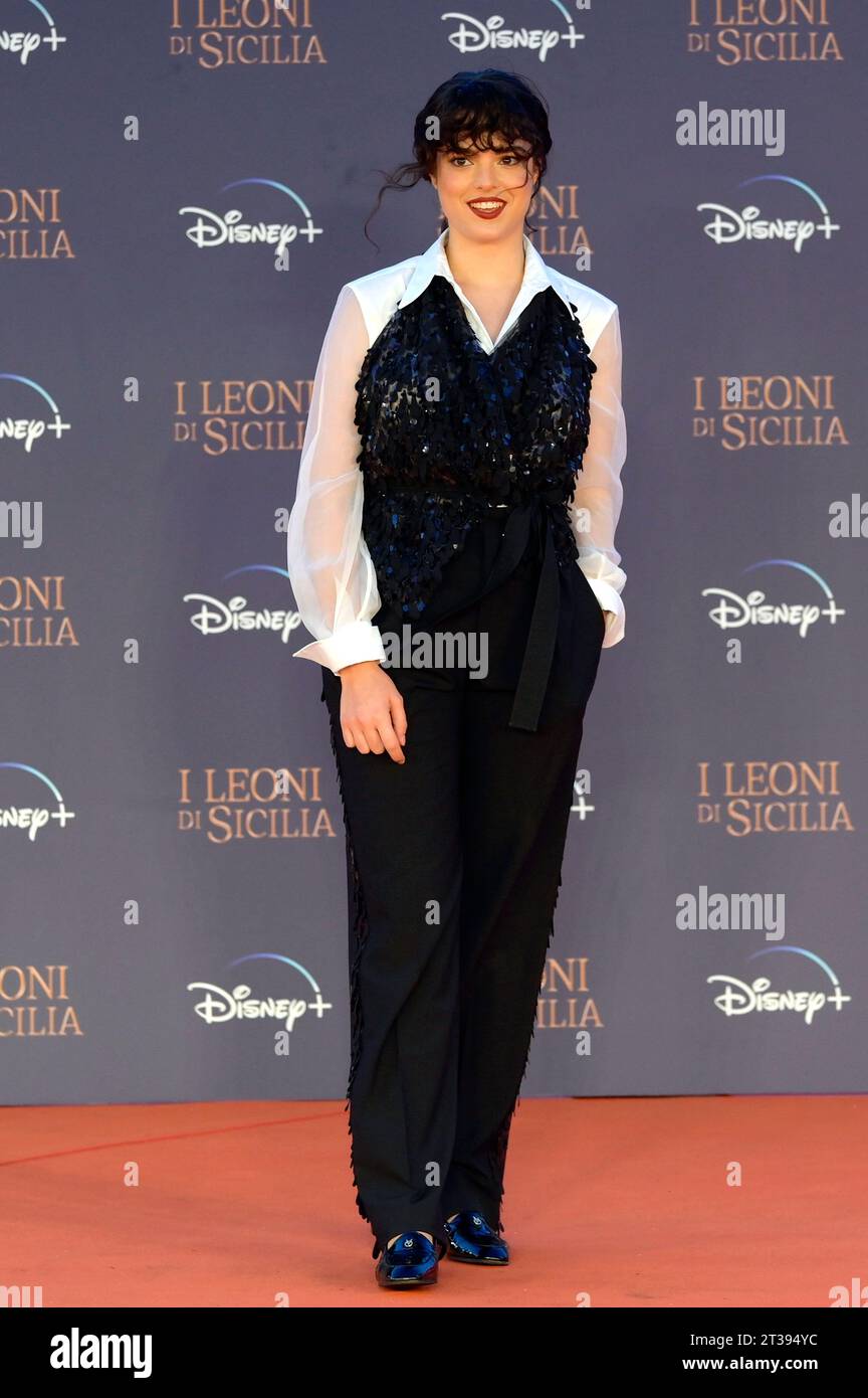 Adele Cammarata bei der Premiere der Disney+ Serie 