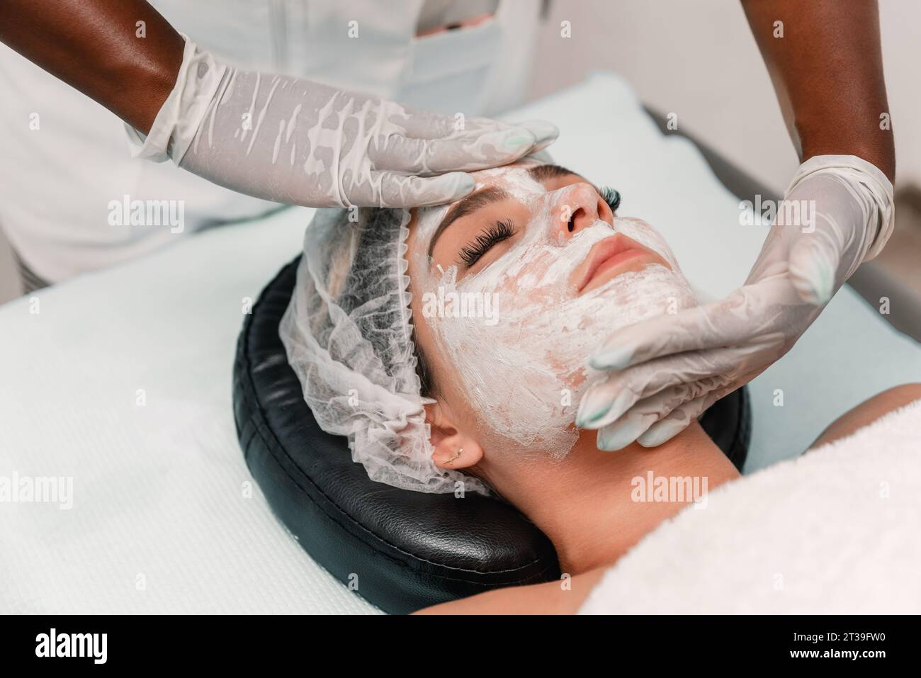 Beautician beautification hi-res stock photography and images - Alamy