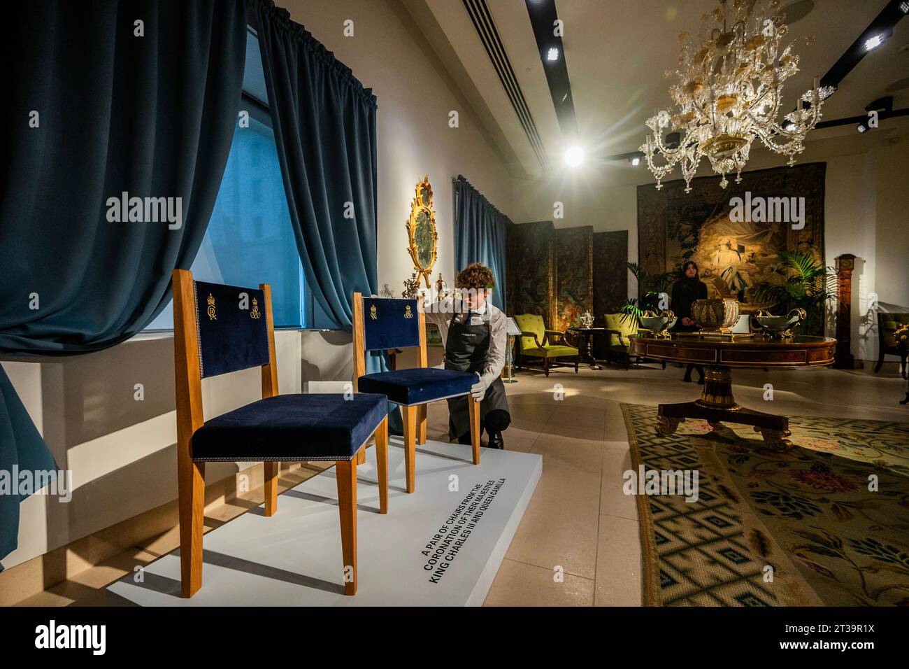 Coronation chairs hi-res stock photography and images - Alamy