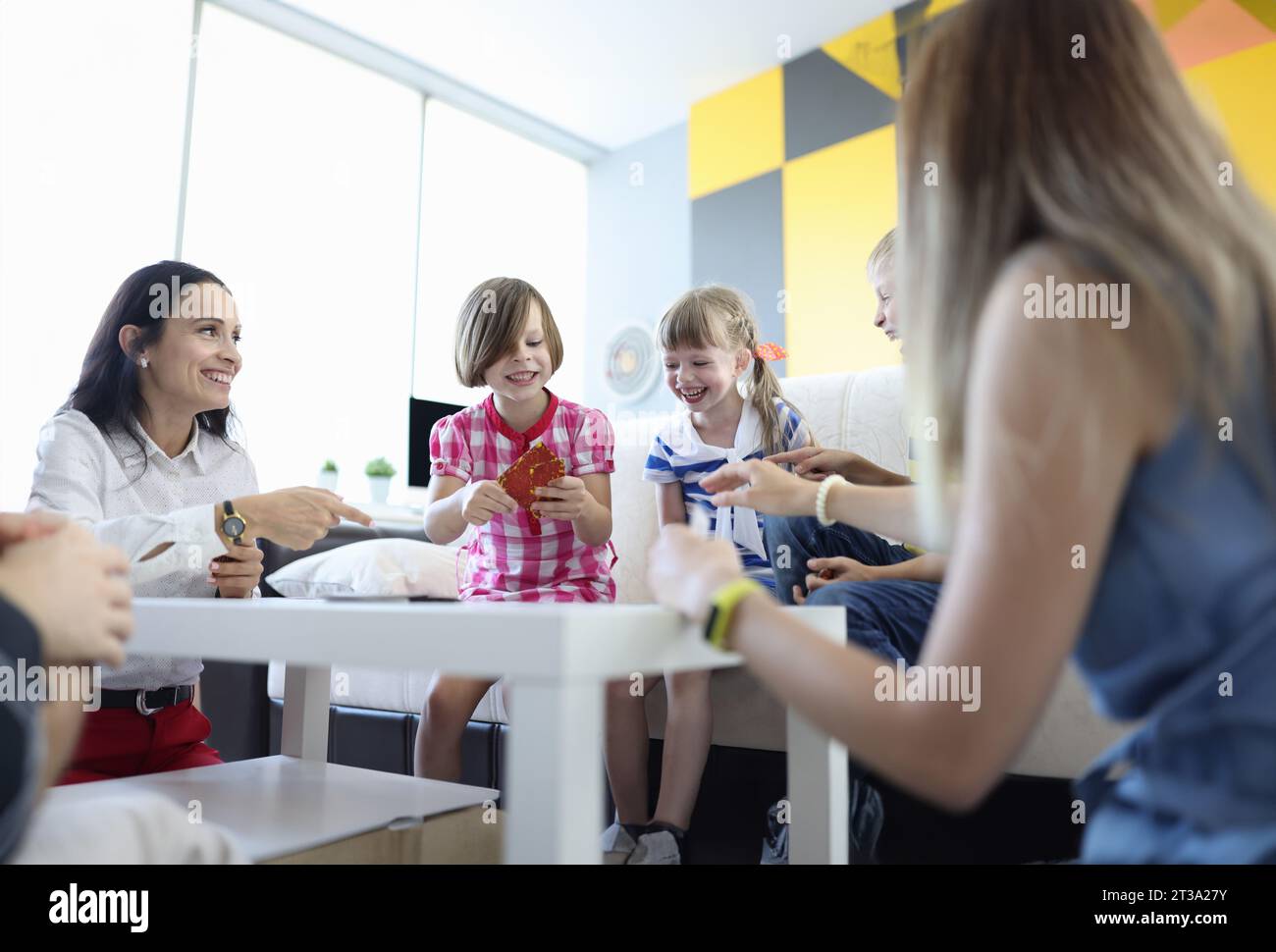 Boy Girl Child Table Playing Laughing Hi res Stock Photography And boy-girl-child-table-playing-laughing-hi-res-stock-photography-and