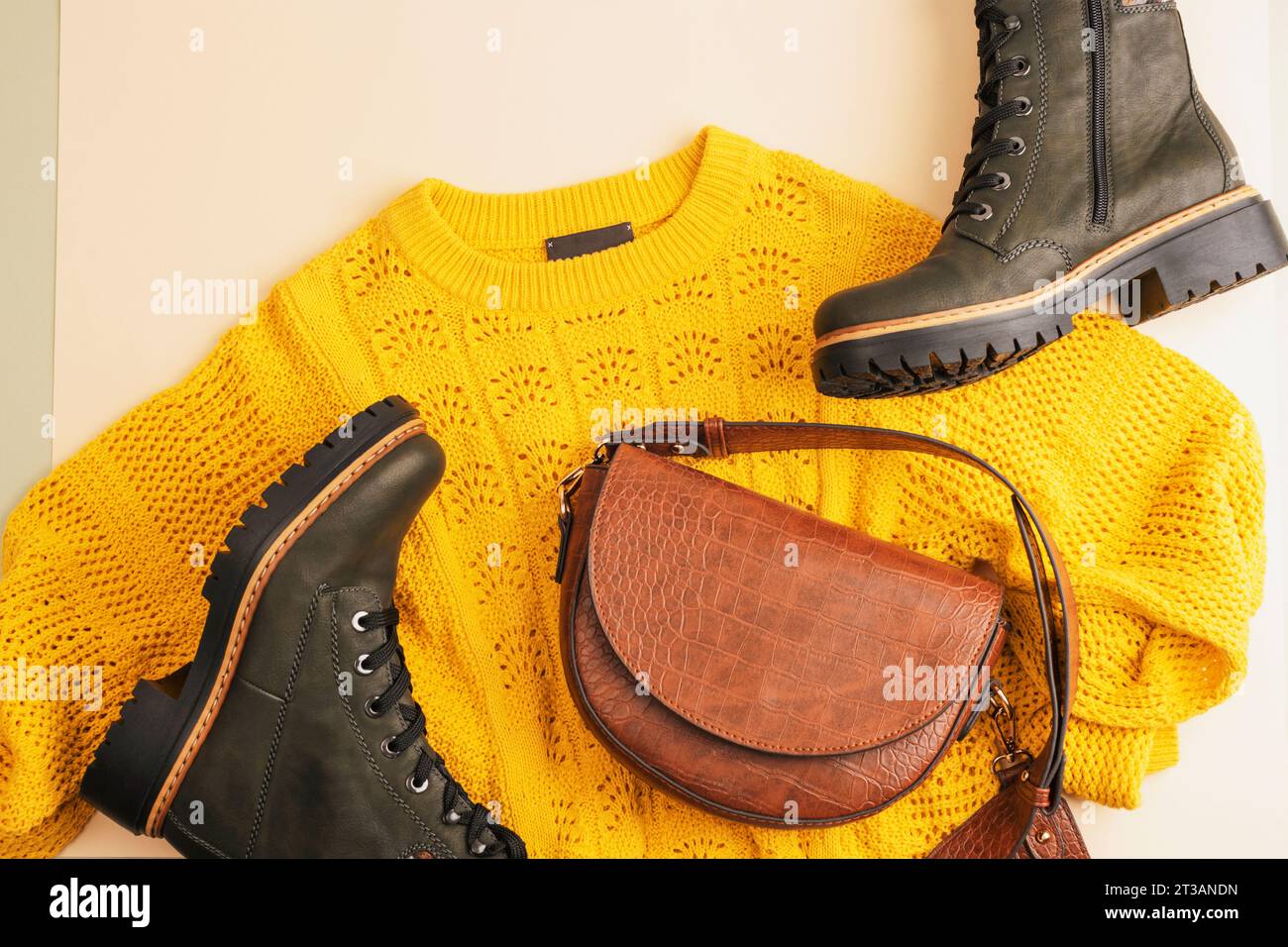 Gray and yellow outfit hi-res stock photography and images - Alamy