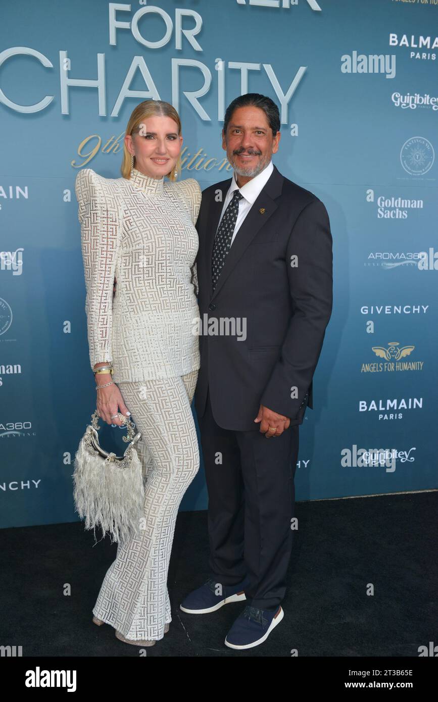 MIAMI, FLORIDA - OCTOBER 22: Marile Luis Lopez and Jorge Luis Lopez attend Angels for Humanity's 9th Annual Catwalk for Charity Fashion show at The Perez Arts Museum Miami on October 22, 2023 in Miami, Florida. (Photo by JL/Sipa USA) Credit: Sipa USA/Alamy Live News Stock Photo