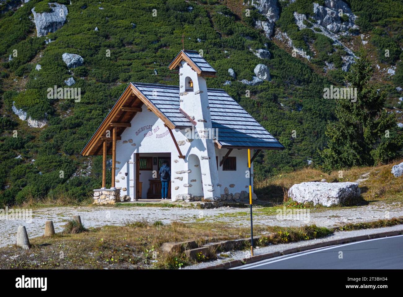 Scenic view of a small chapel on the summit of the Falzarego Mountain Pass in the Dolomites of Italy. Stock Photo