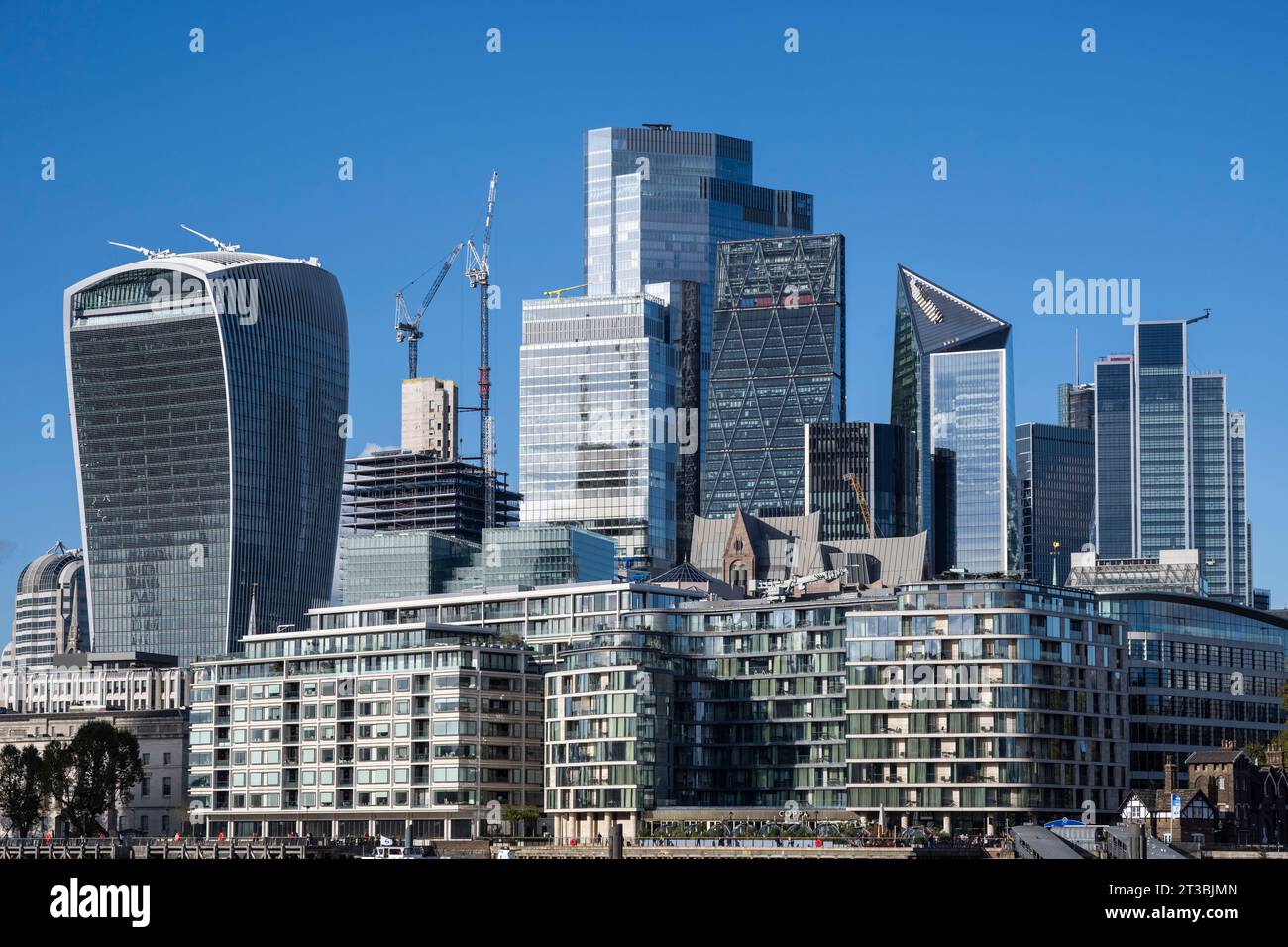 Financial conduct authority building hi-res stock photography and ...