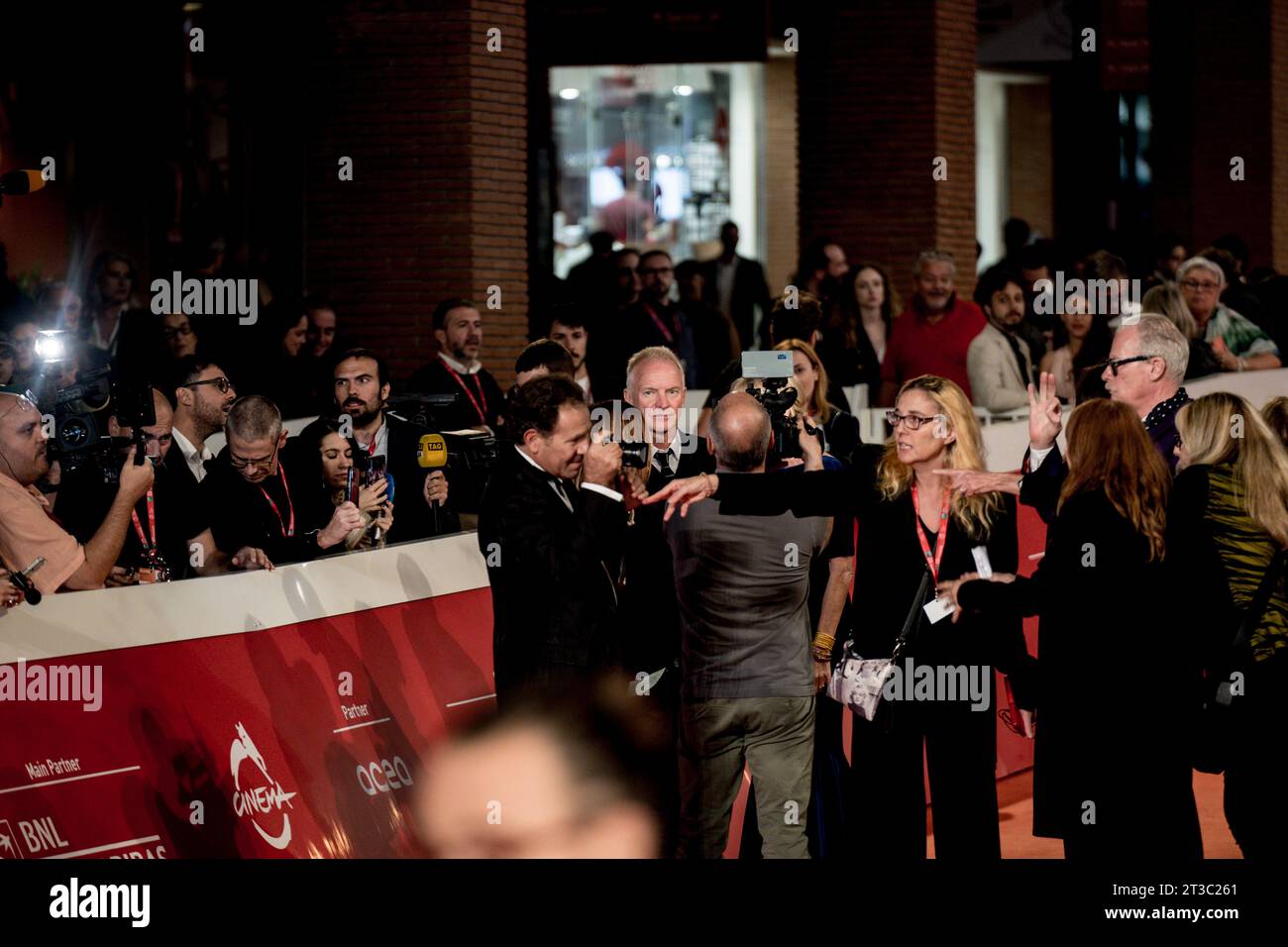 Sting and trudy styler hi-res stock photography and images - Alamy