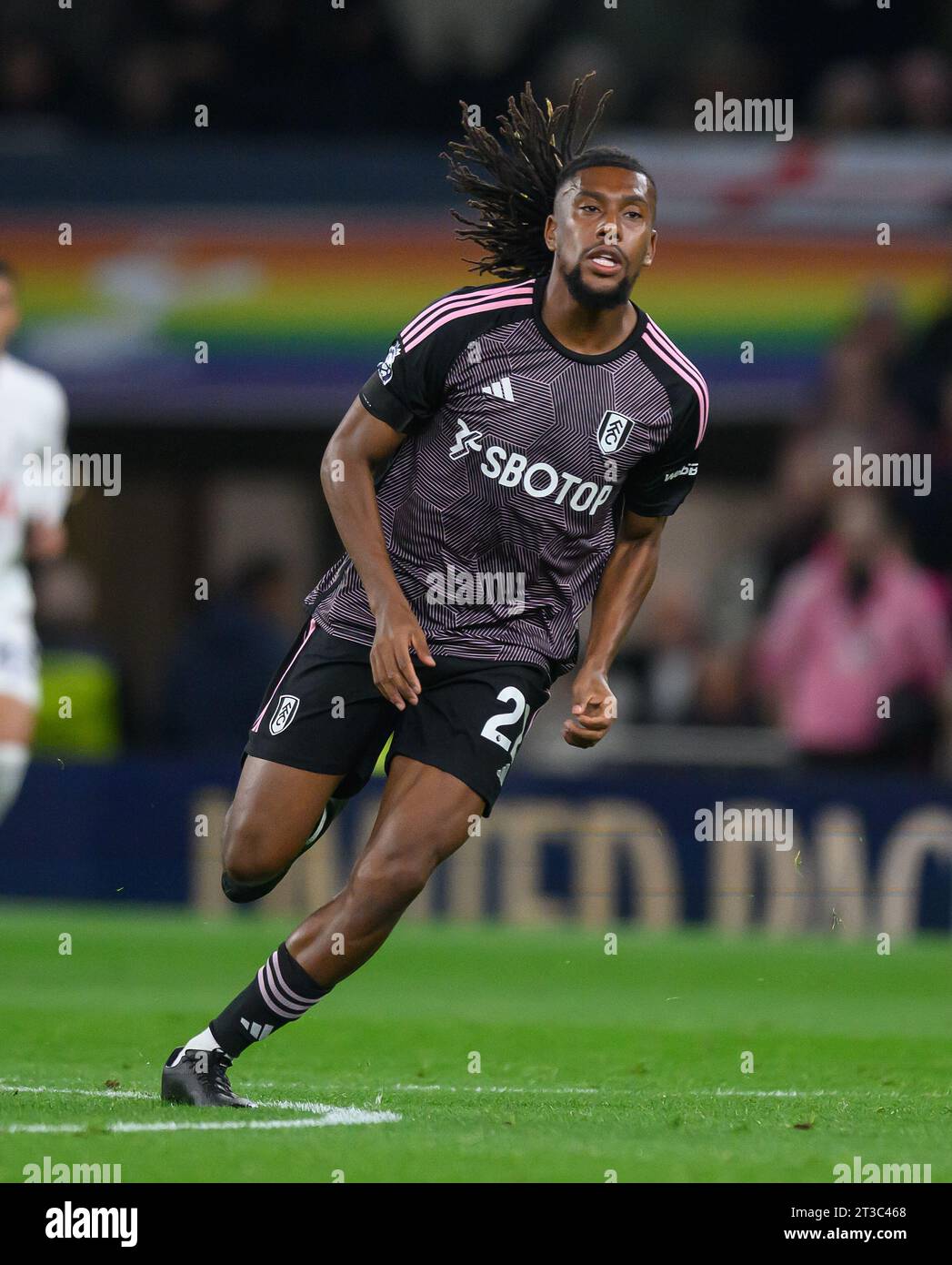London, UK. 23rd Oct, 2023 - Tottenham Hotspur v Fulham - Premier League - Tottenham Hotspur Stadium. Fulham's Alex Iwobi during the match against Spurs. Picture Credit: Mark Pain/Alamy Live News Stock Photo