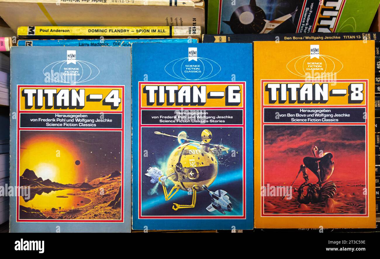 Titan Klassische Science Fiction. Titan classic si fi series in German
