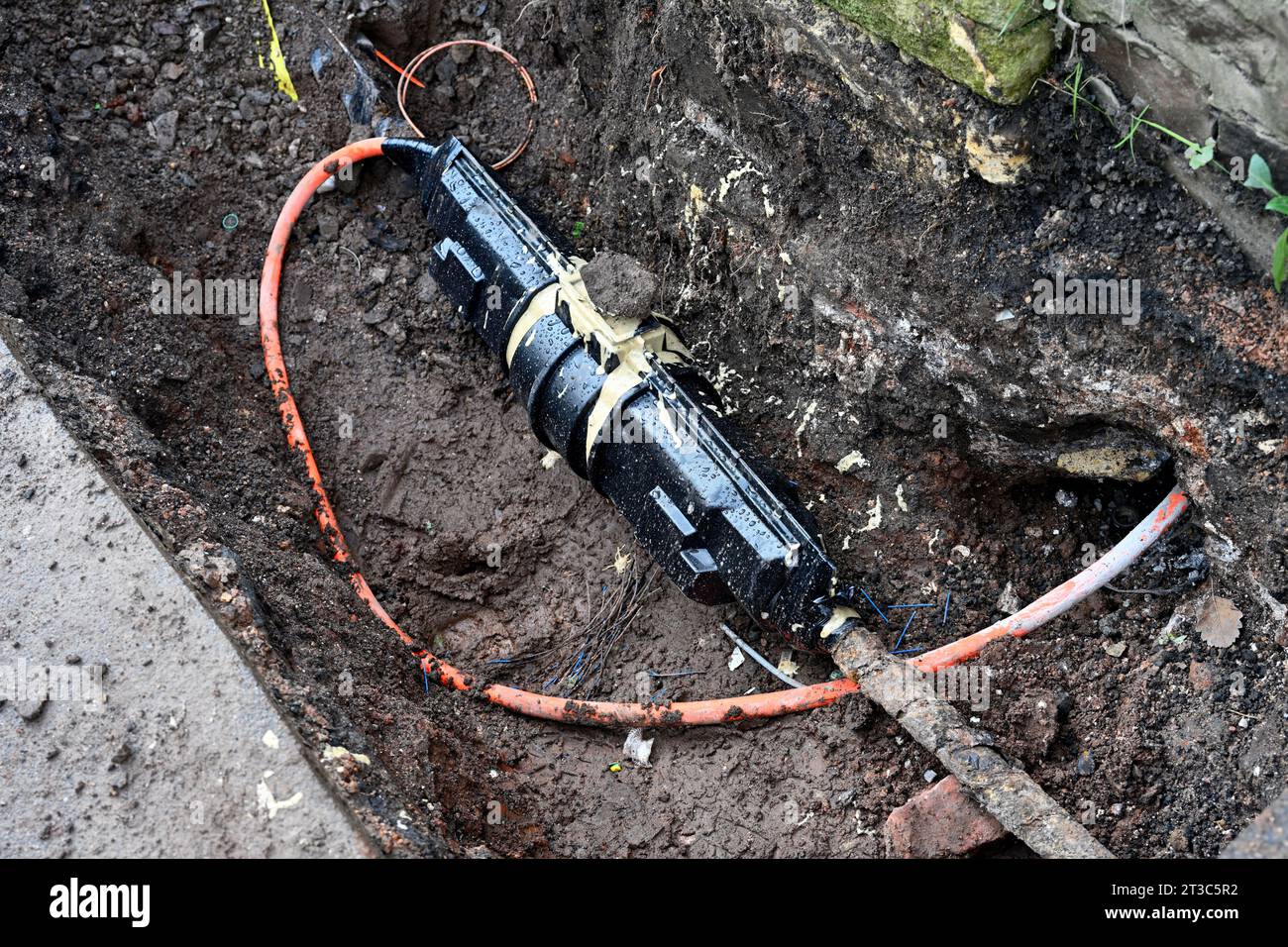https://www.alamy.com/stock-photo-underground-mains-power-cable-exposed-for-refurbishment-in-hole-dug-175407310.html?imageid=3A58036C-49BE-4B57-84E5-1 Stock Photo