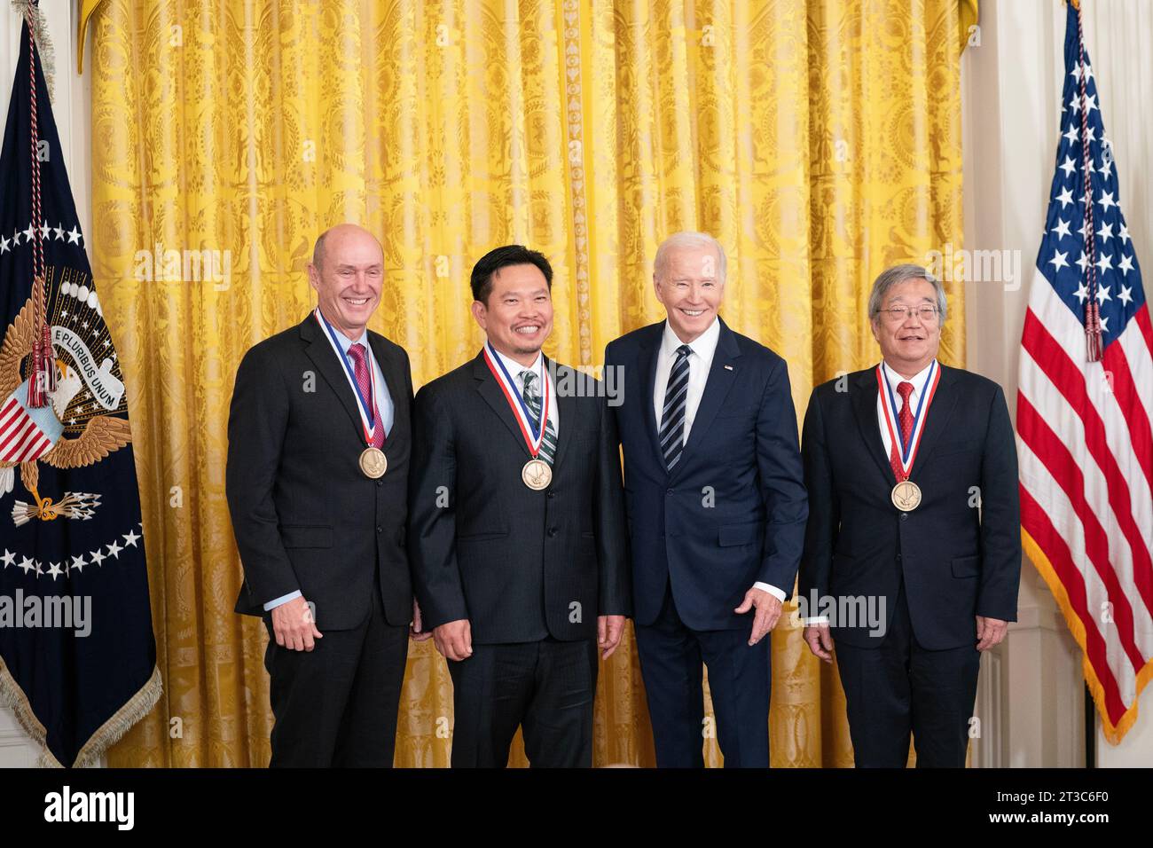 Washington, USA. 24th Oct, 2023. President Joe Biden poses with Eric ...