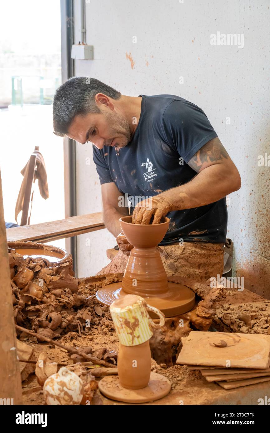 Olaria O Patalim, Patalim Pottery Factory, Rui Patalim, master potter