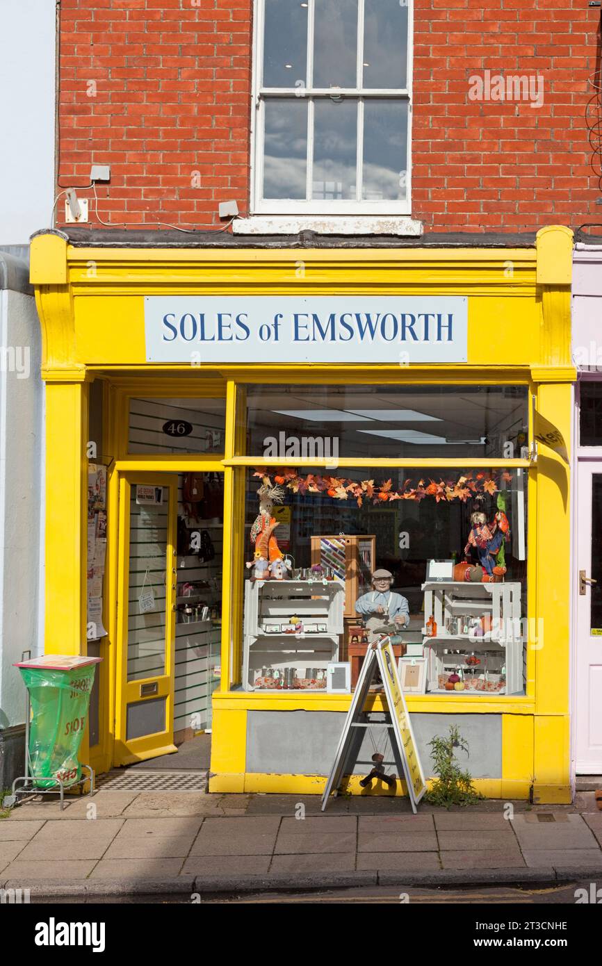 'Soles of Emsworth' cobblers shop, Emsworth, Hampshire Stock Photo