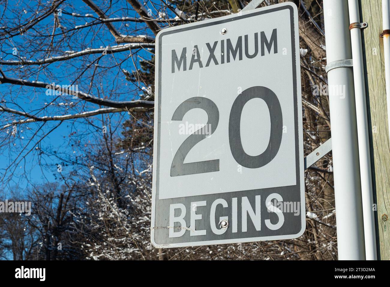 Toronto, ON, Canada – August 15, 2023: Speed Sign on the street in Toronto Downtown Stock Photo