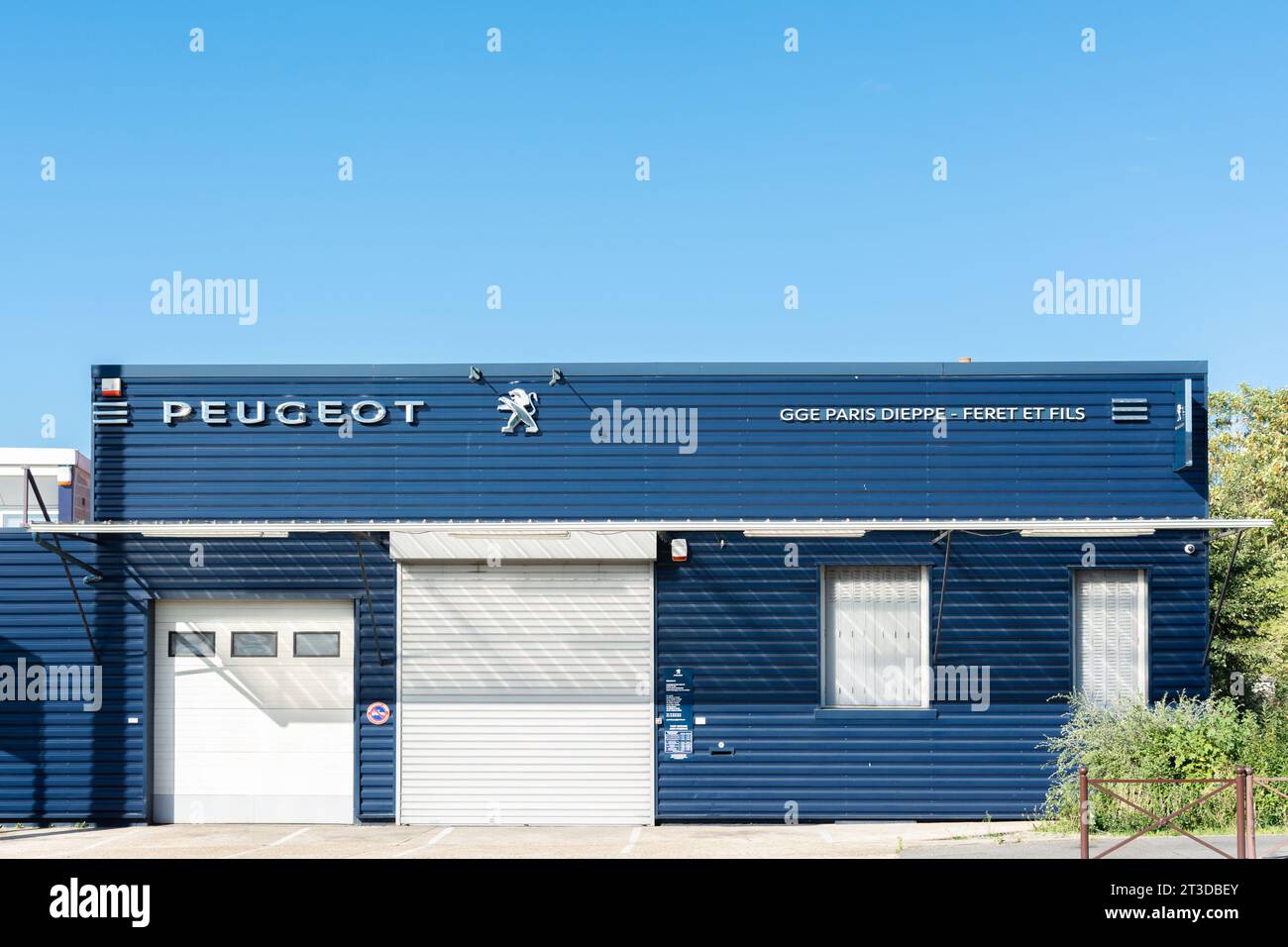 Bannière Publicitaire PEUGEOT – Déco Showroom Et Garage – Banderole PVC Multicolore