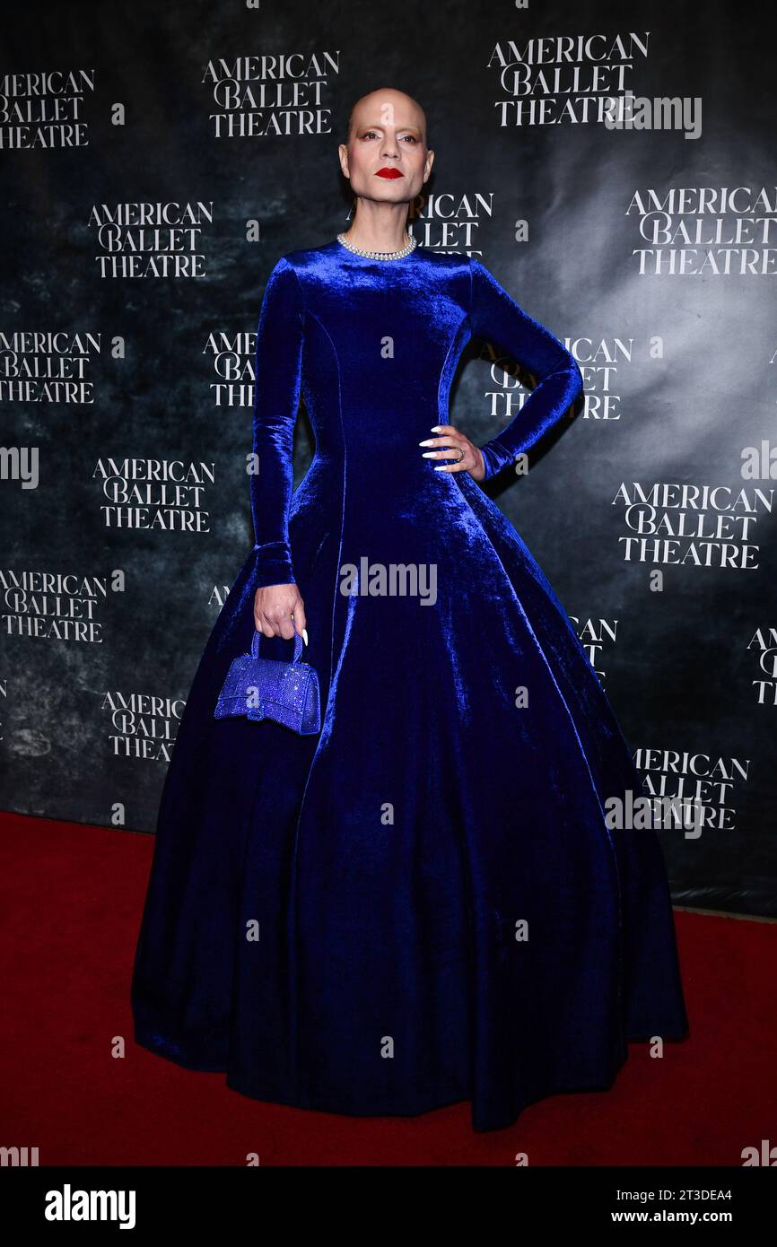 New York, USA. 24th Oct, 2023. Melanie Hamrick walking on the red carpet during the American Ballet Theatre Fall Gala held at Lincoln Center in New York, NY on October 24, 2023. (Photo by Anthony Behar/Sipa USA) Credit: Sipa USA/Alamy Live News Stock Photo