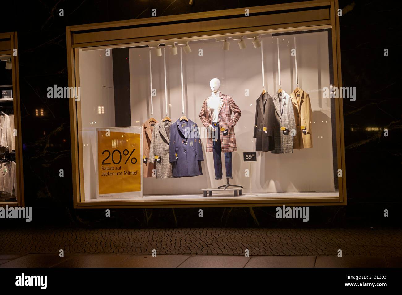 C&a germany store hi-res stock photography and images - Page 4 - Alamy