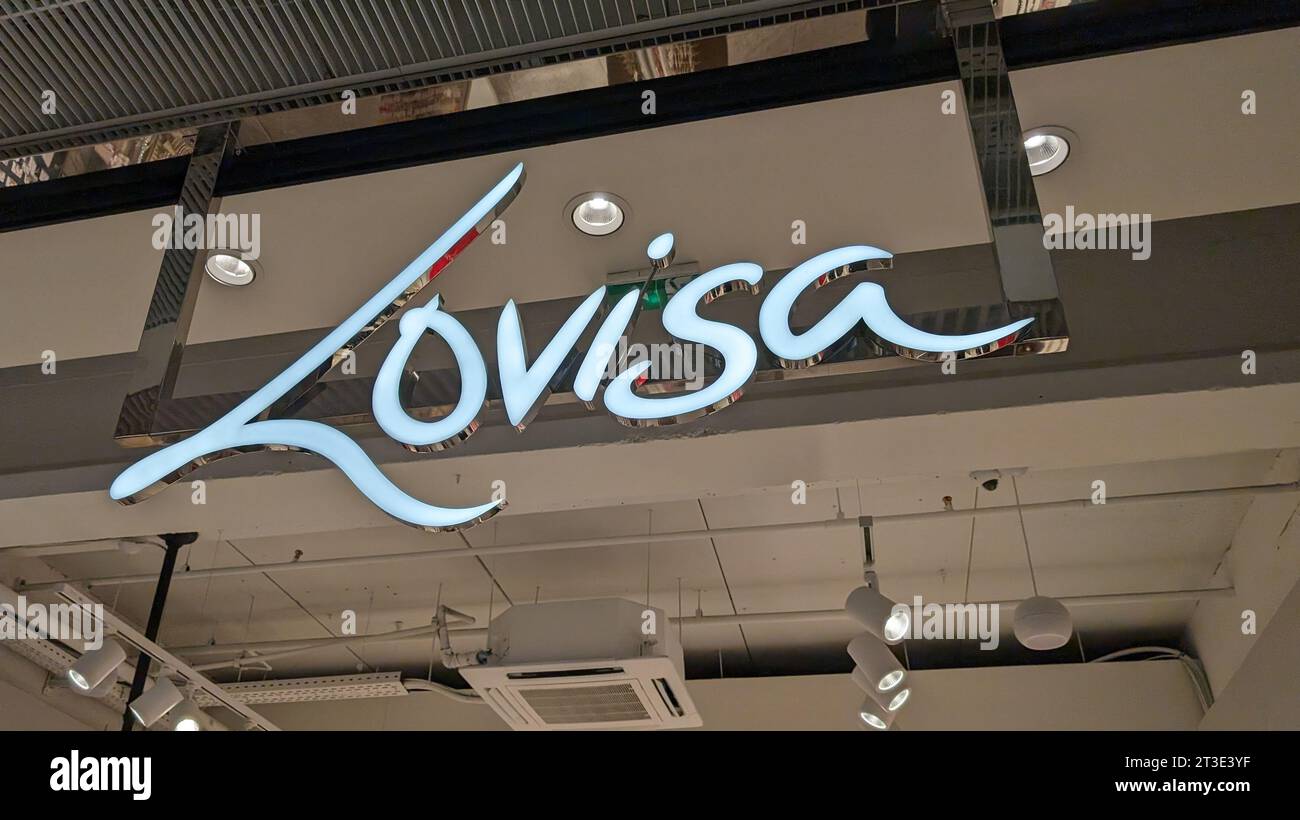 Store gallery: Inside Lovisa's first UK store at Trinity Leeds, Gallery