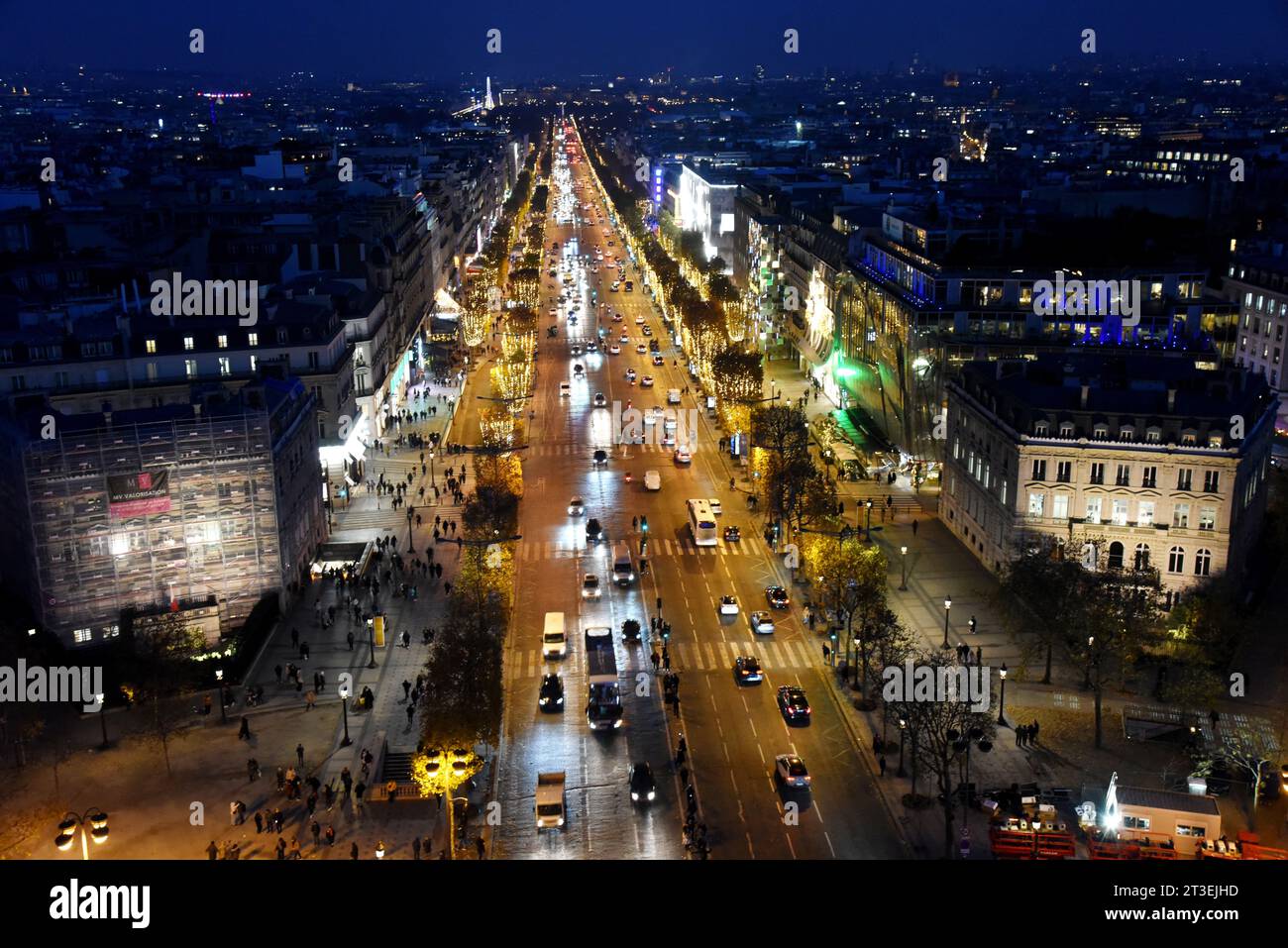 Paris (france): Avenue Des Champs Elysees In Paris 8th Arrondissement 