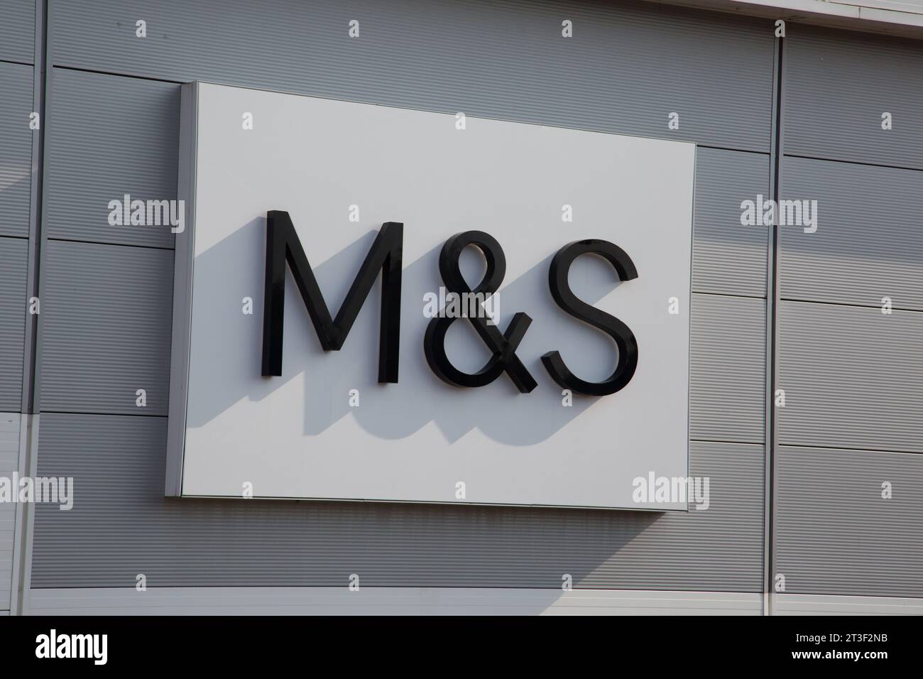 M&s store hi-res stock photography and images - Alamy