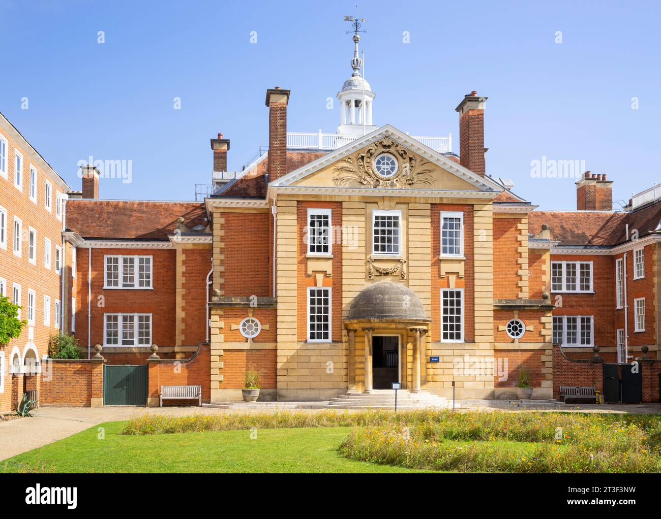 Lady Margaret Hall and Wolfson Quad Lady Margaret Hall Oxford University Oxford Oxfordshire England UK GB Europe Stock Photo
