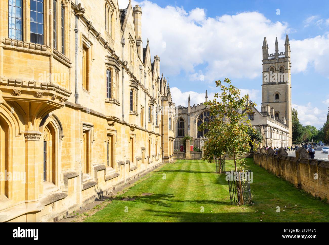 Oxford University college Magdalen College and the Magdalen Tower a bell tower Magdalen College Oxford Oxfordshire England UK GB Europe Stock Photo