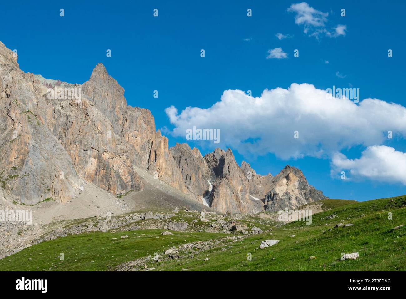 France, Savoie, Cerces massif, Valloires, hike towards Cerces lake, the rock of Sauma (2663m) buttress of Pointe des Cerces is constantly collapsing Stock Photo