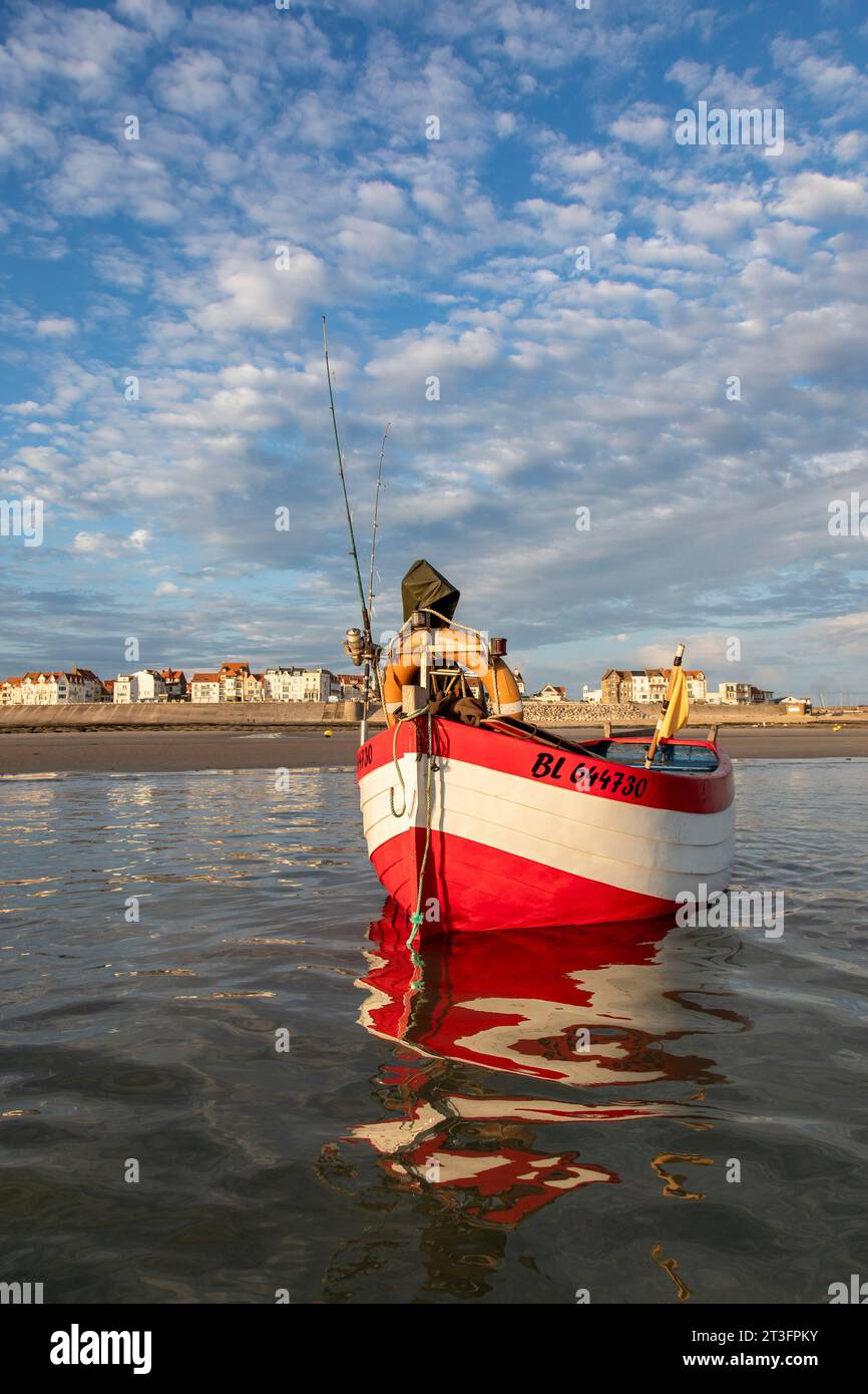France, Pas de Calais, Ambleteuse, flobart (typical beaching boat from the Opal Coast) Stock Photo
