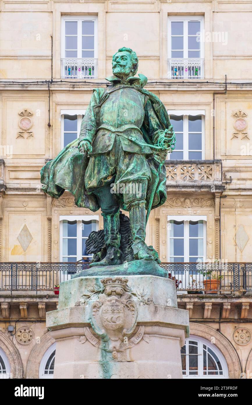 France, Charente Maritime, La Rochelle, Town Hall square, statue in