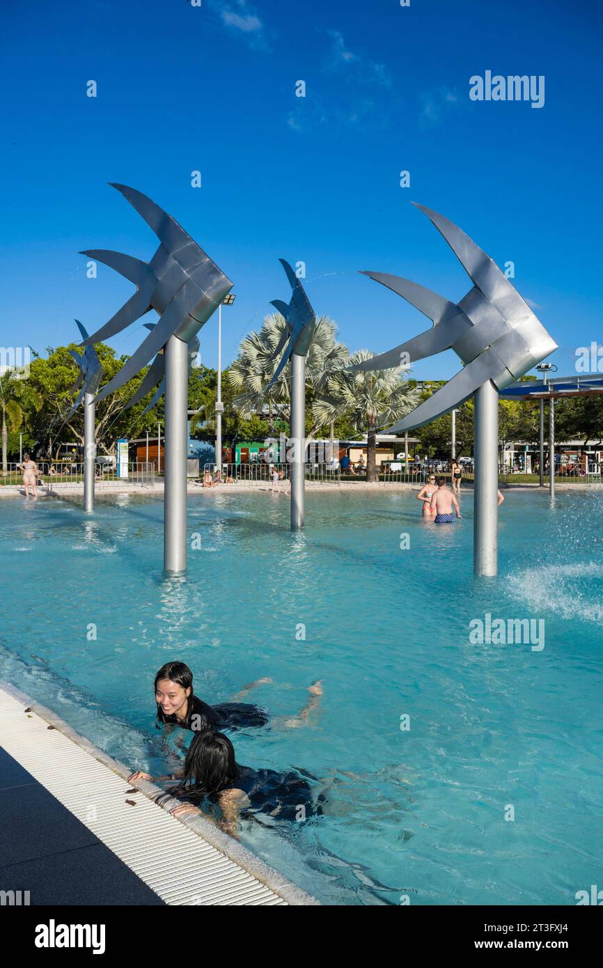 Australia, Queensland, north coast, Cairns, the Cairns esplanade, the