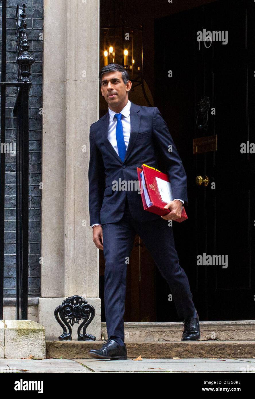 Uk pm rishi sunak and king charles iii hi-res stock photography and images  - Alamy