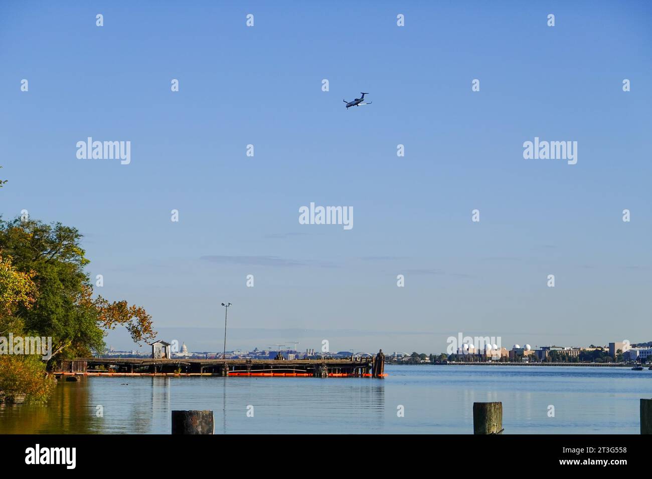 plane-in-potomac