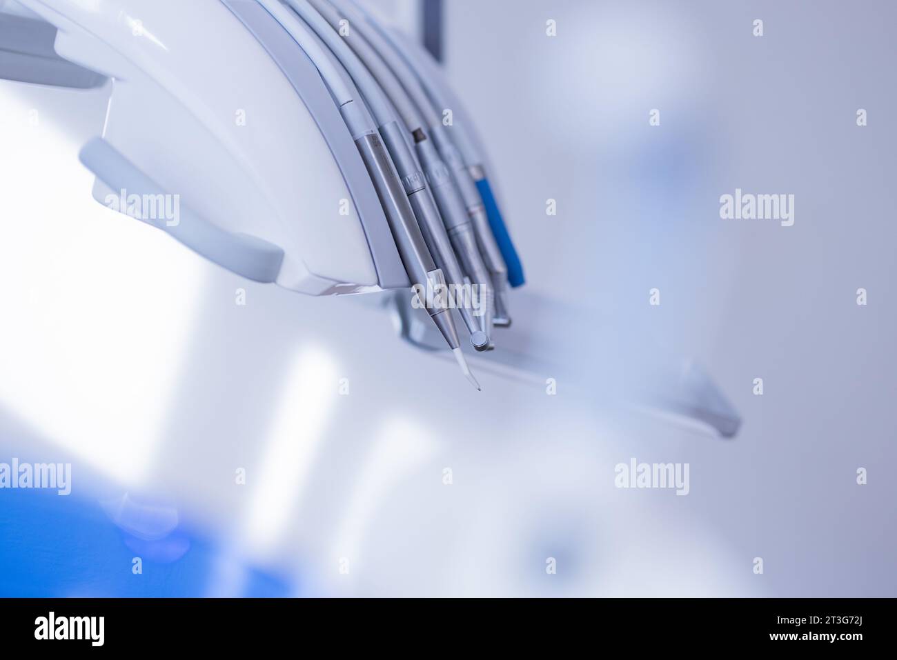 23 October 2023, North RhineWestphalia, Mönchengladbach Tools of a dentist are seen in a