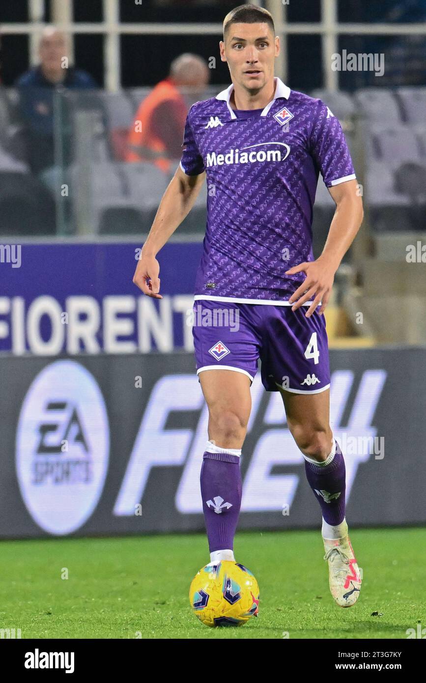 Florence, Italy. 19th Feb, 2023. Nicolas Gonzalez (ACF Fiorentina) during ACF  Fiorentina vs Empoli FC, italian soccer Serie A match in Florence, Italy,  February 19 2023 Credit: Independent Photo Agency/Alamy Live News