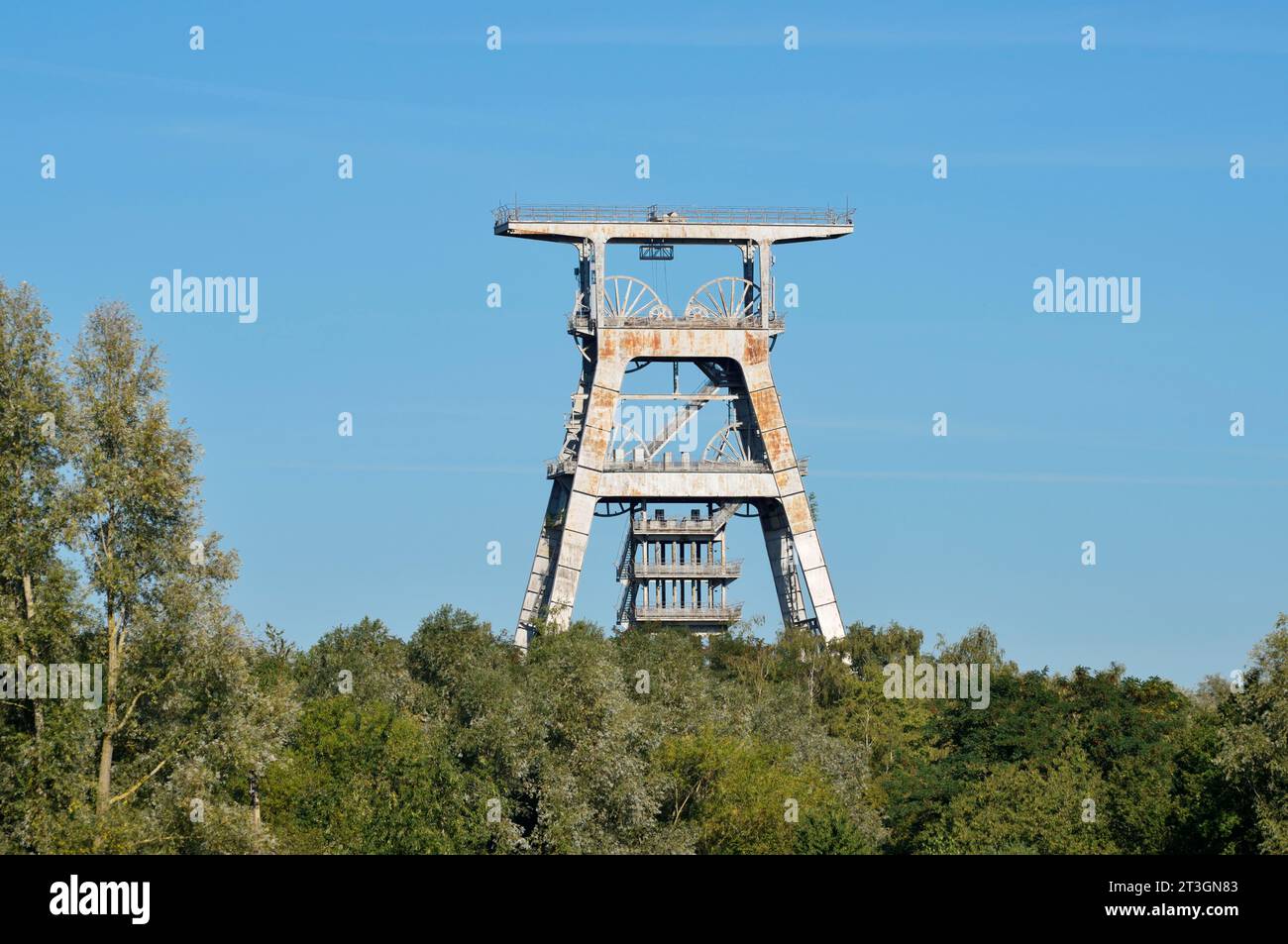 France, Nord, Wallers, mine site of the pit of Arenberg, listed as World Heritage by UNESCO, headframe of the pits 3 and 4 Stock Photo