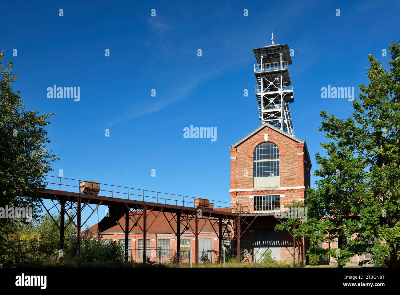 France, Nord, Wallers, mine site of the pit of Arenberg, listed as World Heritage by UNESCO, headframe of the pit number 2 Stock Photo