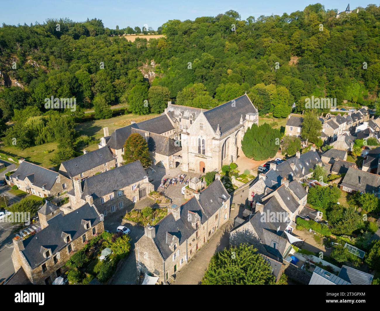 France, Cotes d'Armor, Lehon, village and Saint Magloire de Lehon Abbey (aerial view) Stock Photo